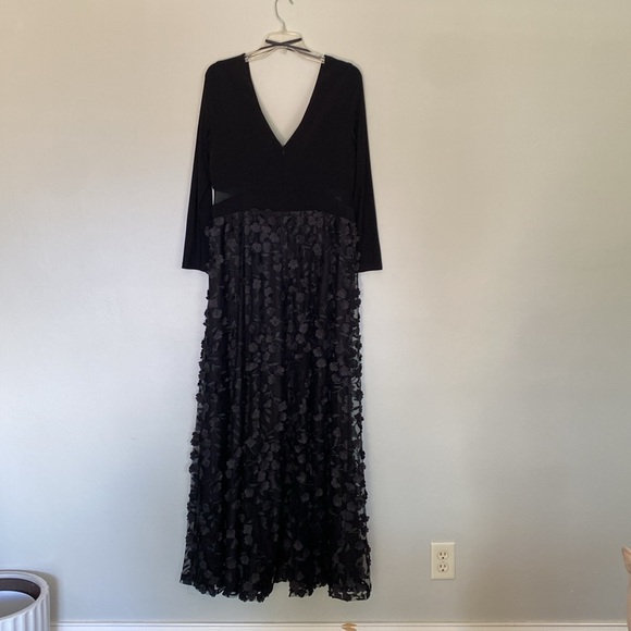 X scape 3d bloom long sleeve gown - Picture 2 of 7